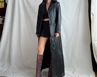 Manteau long en cuir noir femme Cuir de mouton Vêtements d'extérieur style vintage Trench-coat en cuir style vintage Manteau long femme
