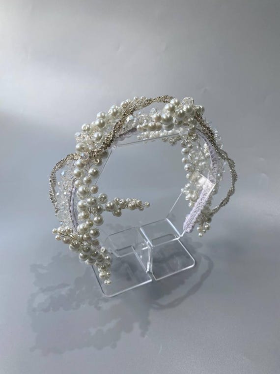 Luxury Pearl Bridal Headband – Handmade Wedding Tiara  display picture 1