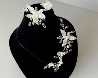 Bridal Pearl Hair Vine and Earrings Set – Crystal Wedding Hairpiece for Bride