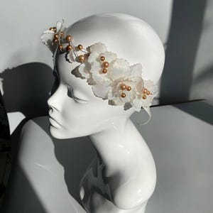 Floral Bridal Headband, Handmade Wedding Halo, Pearl Bride Crown, Romantic Hairpiece, Boho Wedding Accessory