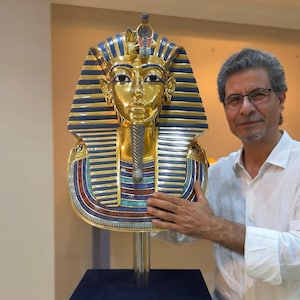 Egyptian King Tutankhamun Mask,  Original size, Museum replica for King Tutankhamun&#39;s Mask, Replica Mask for King Tutankhamun for sale.