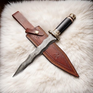 Handmade Damascus Steel Hunting Bowie Knife , Hand Forged Damascus Steel Hunting Knife With Leather Sheath , Christmas Gift