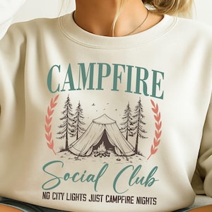 Club Social de Fogatas (Svg), Noches de Fogata sin Luces, Camping (Svg), Viaje de Chicas (Svg), Despedida de Soltera en Camping, Verano (Svg), Cricut