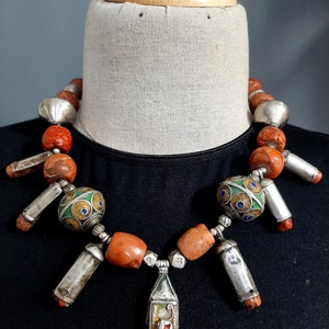 Vintage Moroccan Berber necklace with 7 silver coral caps and natural Mediterranean red mosaic coral beads.  Tribalgallery