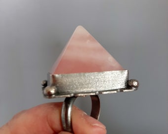 Lovely hand made oxidized sterling silver statement ring for her and him + Rose Quartz gemstone US 8,5. tribalgallery