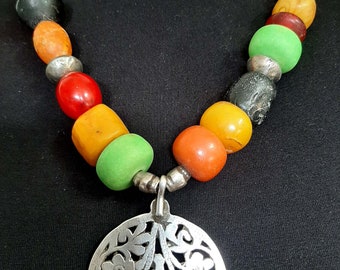 Vintage Tunisian Berber silver star “Solomon's seal” Khamsa pendant and African colored resin beads necklace. tribalgallery.