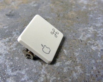 Apple mando clave, Pin, reciclado, Mac, teclado, llave, joyería, hecho a mano, boda, cumpleaños, aniversario, regalo