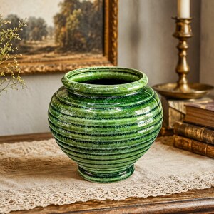 Vintage Hull Pottery Green Ribbed Beehive Urn Vase, Mid Century USA Ceramic Planter