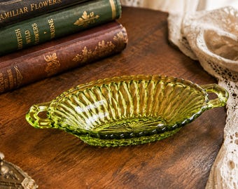 Vintage Indiana Glass Avocado Green Handled Relish Dish — Honeycomb Pattern