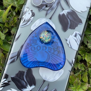 Phone/Kindle Grip Court of Dreams Planchette