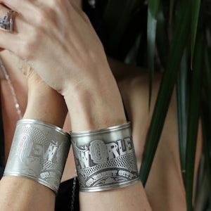 New Orleans Etched Cuff Armband in Sterling Silber oder Messing oder Kupfer