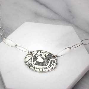 Crescent City Etched Necklace of New Orleans - Halskette aus Sterlingsilber