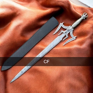 Hand-Forged Damascus Viking Sword: Norse Collectible with Leather Sheath