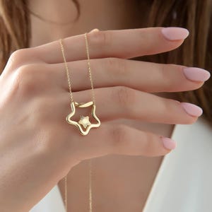 14K Solid Gold Star Pendant Necklace – Unique Wavy Star Design with own Chain