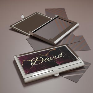 Tarjetero elegante dorado con diseño de nombre personalizado: regalo personal para profesionales, uso en la oficina, graduaciones y eventos de networking.