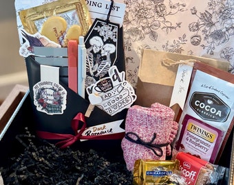 Deluxe Personalized Blind Date with a Book Gift Box |  Dark Academia Booklover Gift Blind Date with a Book Blind Date with a book Christmas