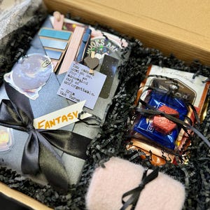 Blind Date with a Book | Blind Date with a Book Box |  Bookish mystery box | mystery book dates | Halloween Blind Date Book Box