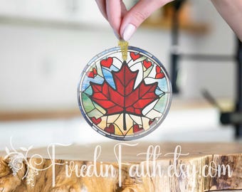 Adorno de vidrio canadiense, vitral falso, hoja de arce canadiense, regalo canadiense, I Heart Canada, espíritu canadiense, adorno de árbol de Canadá