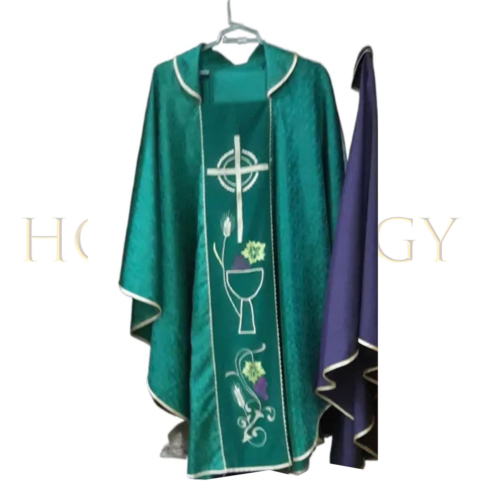 green-liturgical-chasuble-for-priest-eucharistic-church-vestment-for