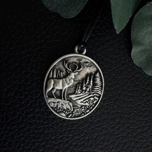 Collier esprit cerf, breloque cerf, bijoux cerf, bijoux cerf, collier cerf, pendentif forêt, collier bois