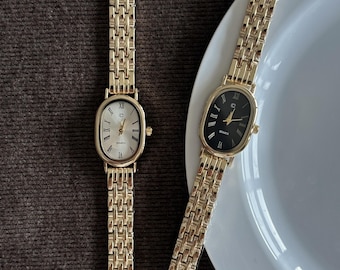 Vintage Gold Oval Watch for Women | Roman Numeral Minimalist Bracelet Watch | Retro Quartz Ladies Wristwatch