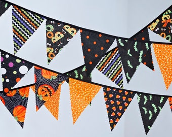 Halloween mini pennant fabric banner - Bunting in black and orange prints