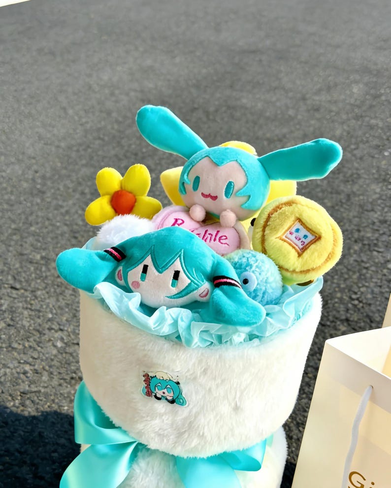 Kawaii Hatsune Miku Plüsch Strauß, Anime Liebhaber Geschenk Bild 7