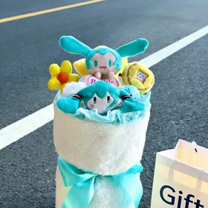 Kawaii Hatsune Miku Plüsch Strauß, Anime Liebhaber Geschenk Bild 6