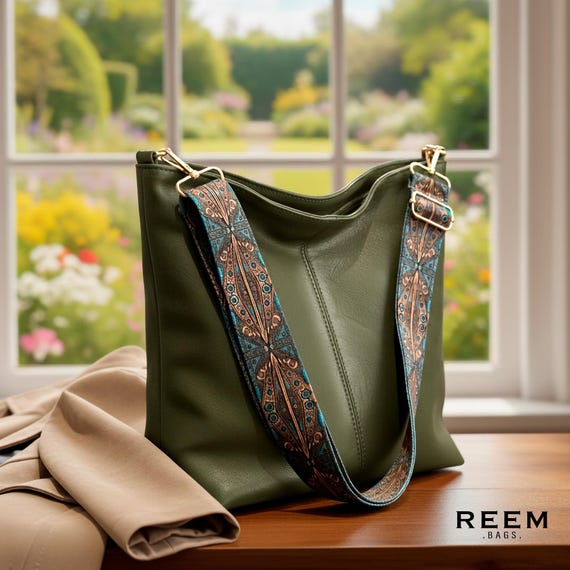 Boho green leather crossbody purse for women, handmade leather bag, stylish vintage, shoulder purse, gift for her, retro bag
