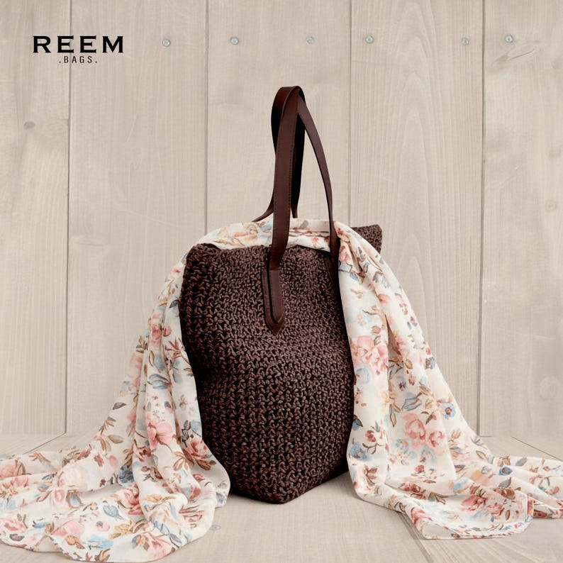 woven straw hobo bag for women large slouchy shoulder bag coffee brown