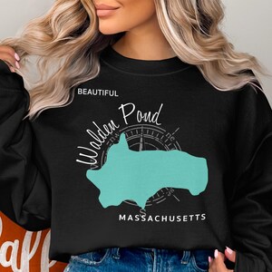 Walden Pond Map Comfort Colors tröja | Lake Life unisex tröja | Lake Map tröja med avslappnad passform