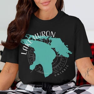 Lake Huron Ontario Comfort Colors T-shirt | Personlig sjökarta T-shirt | Reunion Bach Crew | Fiske Båtliv Vandringströja