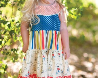 SAMPLE Girls Ruffle Dress, Classic Girls Dress, Girls Round Neck Dress, Girls Tiered Ruffle Dress, Vintage Dress, Fancy Dress, Size 4