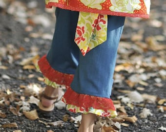 SAMPLE Girls Ruffle Pants, Classic Girls Cropped Pants, Vintage Ruffle Pants, Designer Kids Capris, Handmade Pants, Size 6