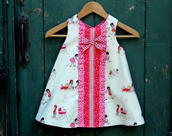 SAMPLE Girls A-Line Dress, Ruffle Front Jumper, Vintage Bow Dress, Girls Birthday Outfit, Retro Girls A-Line Dress, Size 4