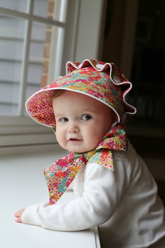 PDF Girl Bonnet Pattern, Classic Vintage Button Style Josie  display picture 3