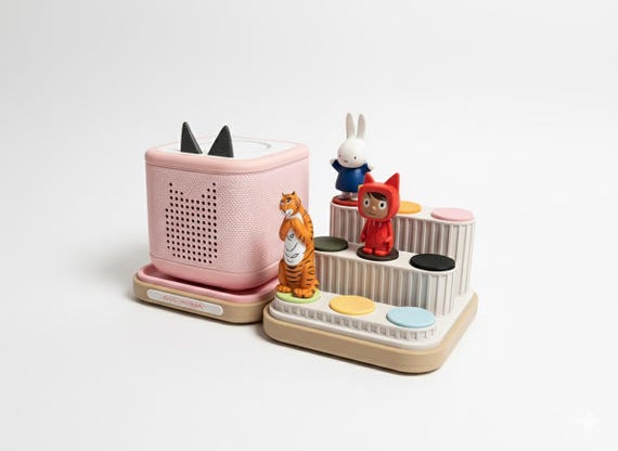 Modular Toniebox & Toniebox 2 Docking Station with Magnetic Hold | Expandable Tonies Storage Stand | Personalised Kids Room Display