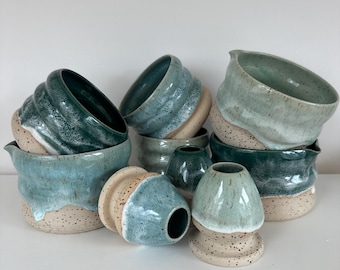 Matcha Set Keramik handgemacht – Chawan Matcha Schale mit Chasenhalter – Japanische Teeschale – Teeritual Zubehör –Geschenk für Teeliebhaber