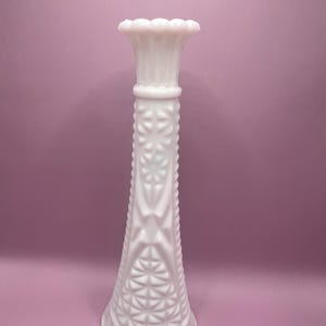 Vintage Anchor Hocking Milk Glass Vase: Stars and Bars Pattern