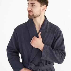 Badrock i våffelbomull för män – Lätt spa-kimono, mjuk och absorberande bomull, personligt broderi, lyxig present till honom