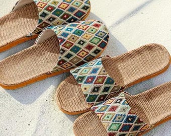 Sandalias planas estilo boho azteca, sandalias tejidas, zapatos de verano sin cordones, sandalias con estampado tribal, sandalias casuales de playa, calzado de moda para vacaciones.