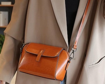 Bolsa transversal vintage em couro para celular | Bolsa cilíndrica feita à mão