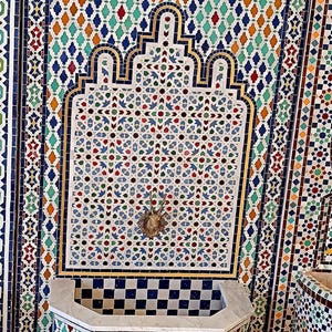Handmade Moroccan Mosaic Fountain – Traditional Zellige Tile Garden & Patio Decor