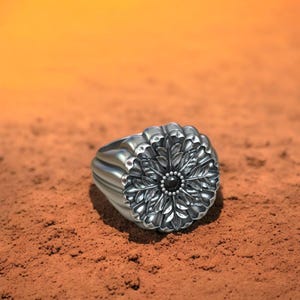 925 Sterling Silver Floral Ring, Bold Vintage Flower Statement Ring for Men, Unique Botanical Pattern Band, Artistic Silver Jewelry Gift