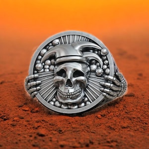Jester Skull Ring 925 Sterling Silver, Gothic Laughing Clown Skeleton Ring for Men, Bold Biker Style Statement Jewelry, Dark Joker Design