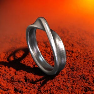 Minimalist Twisted 925 Sterling Silver Ring: Handmade Infinity Band