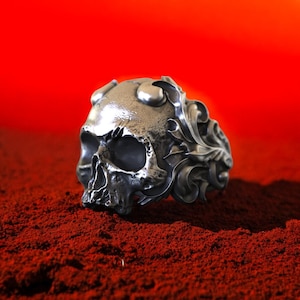 Bearded Skull Ring: Gothic Sterling Silver Biker Accessory