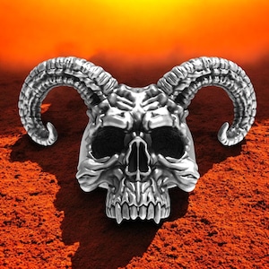 Demonic Horned Skull Ring: 925 Sterling Silver Biker Jewelry