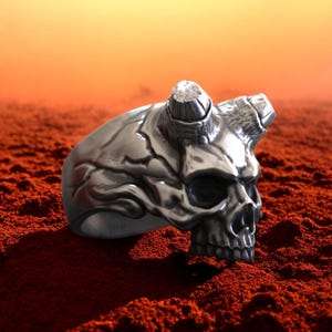 Demon Skull Ring, 925 Sterling Silver Horned Skull Ring, Gothic Biker Ring, Handmade Punk Ring, Men&#39;s Statement Skull Jewelry, Gift for Him