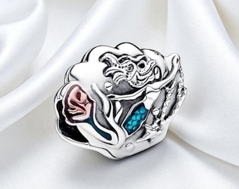 Charm de concha de La Sirenita en plata de ley, joya inspirada en el océano, compatible con pulsera Pandora, charm de océano para mujer, regalo para ella.